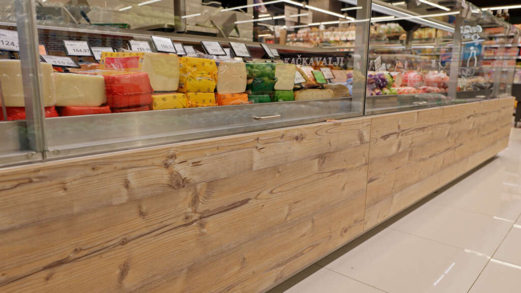 Waterloop sistemi u Aroma marketu Stara Pazova