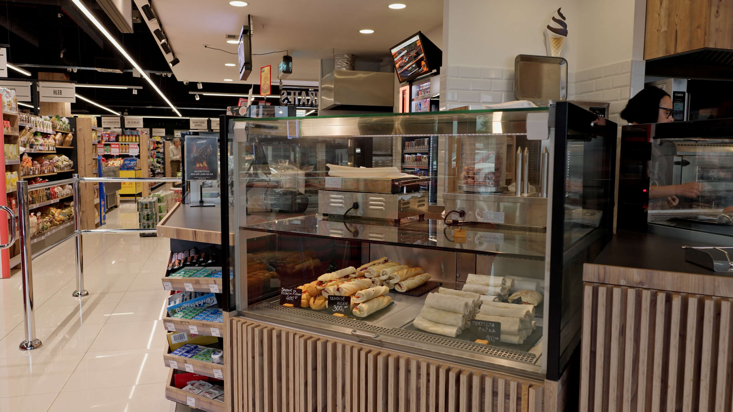 Waterloop sistemi u Aroma marketu Stara Pazova