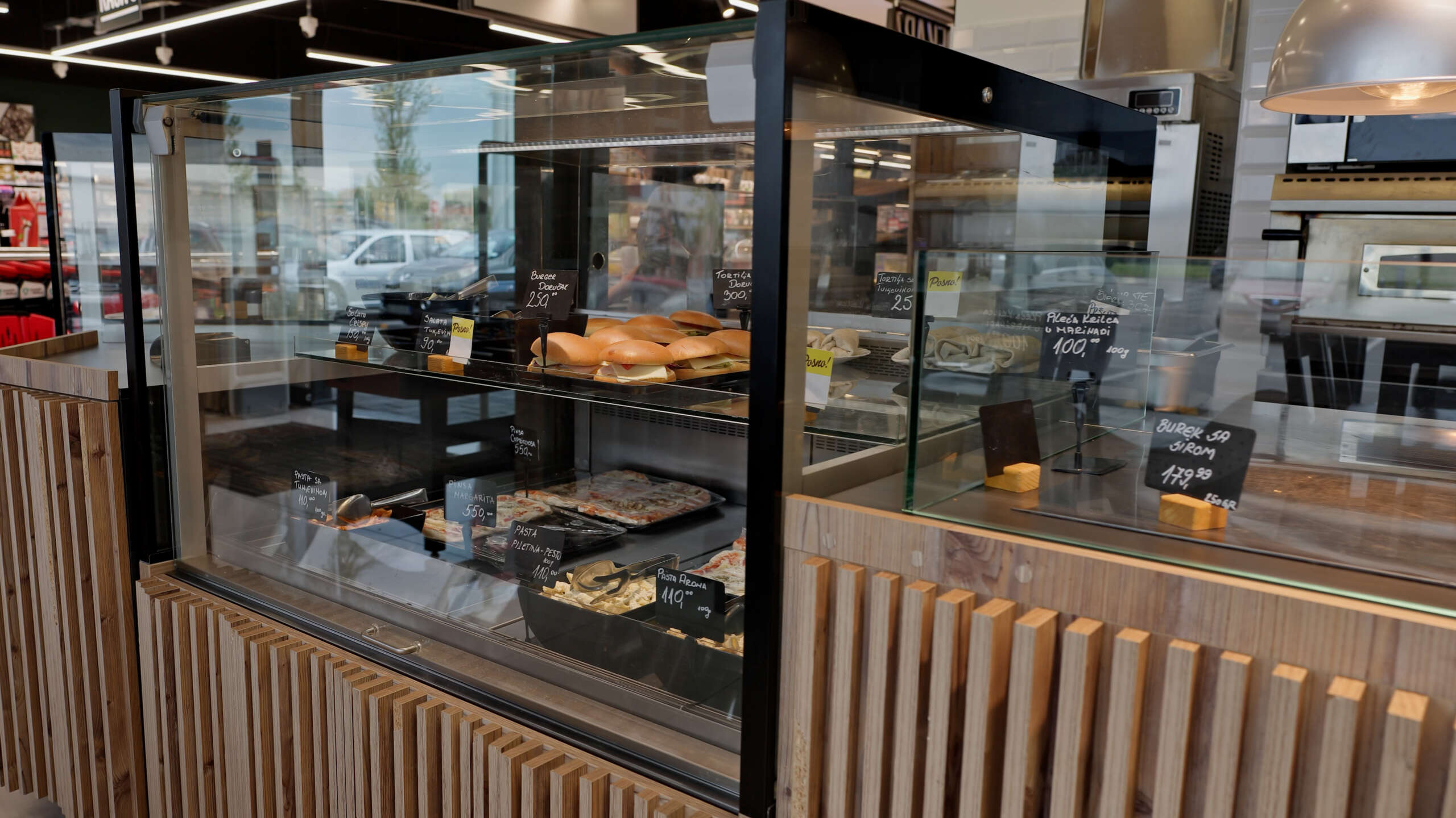 Waterloop sistemi u Aroma marketu Stara Pazova