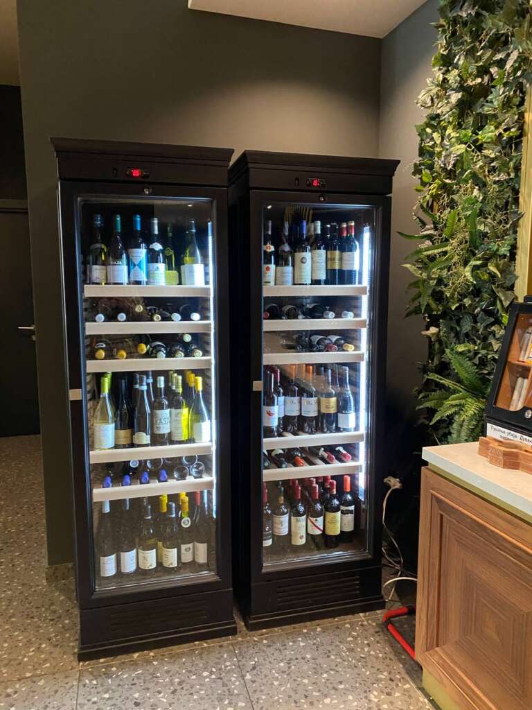 Rashladne Vitrine za Vino