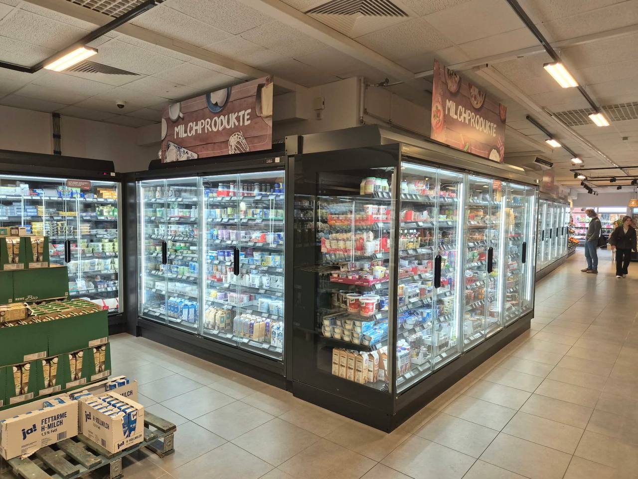Rashladne vitrine Frigo Žika za trgovinski lanac